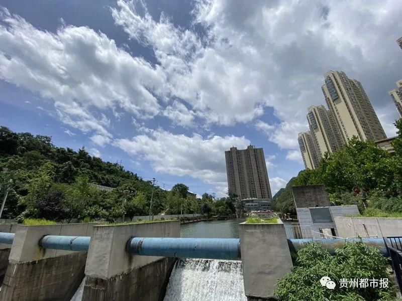 小车|一老人今晨在贵阳小车河游泳,意外溺水,消防正在搜救!