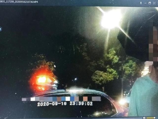 耍酒疯|杭州一男子在派出所耍酒疯？刑拘！