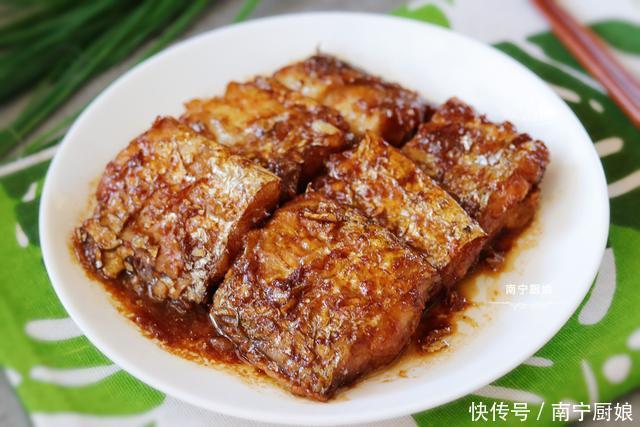 下锅|煎带鱼时,下锅前多做这一步很重要,煎出来不破皮,入味还没腥味