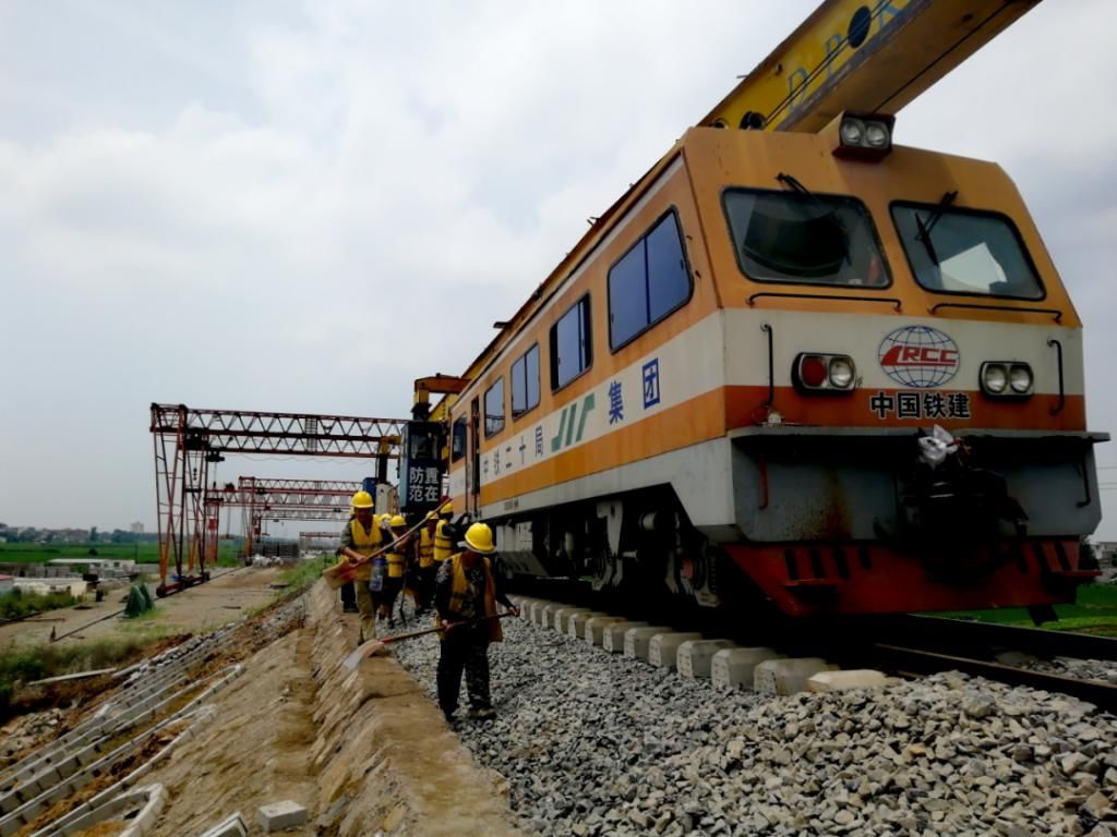  轨通|预计8月底，实现全线轨通目标