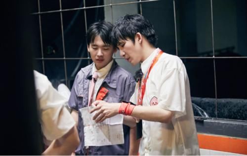  密室|《密室大逃脱》杨幂跟教练撒娇就算了，对郭麒麟的称呼也被吐槽！