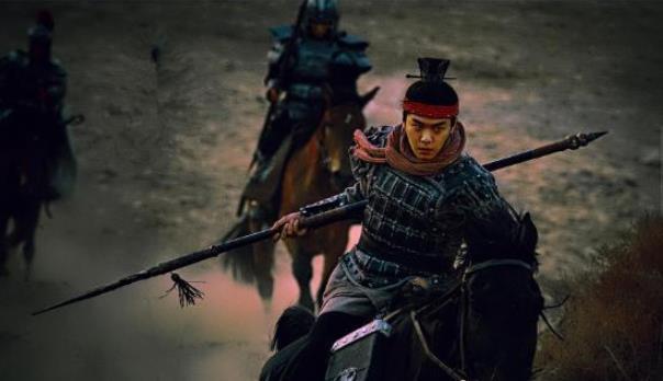 受汉武帝|皇帝赏赐他10车肉,结果霍去病宁愿放臭都不给士兵吃,如今才知多高明