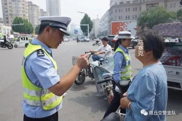 环境|看看都有那些人在破坏文明交通环境、你是否也在其中?