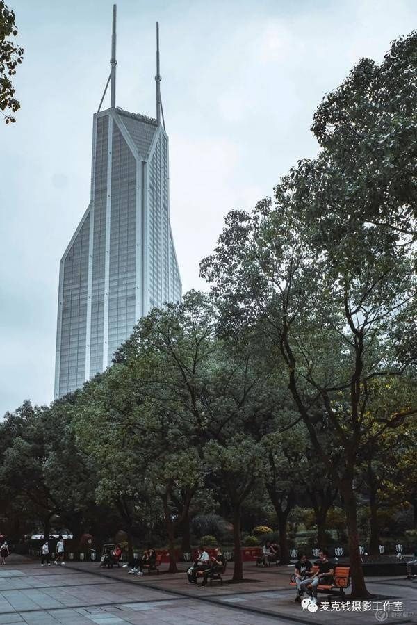  理光|从＂新天地＂到＂新世界＂ 理光 GR3 的街头日记