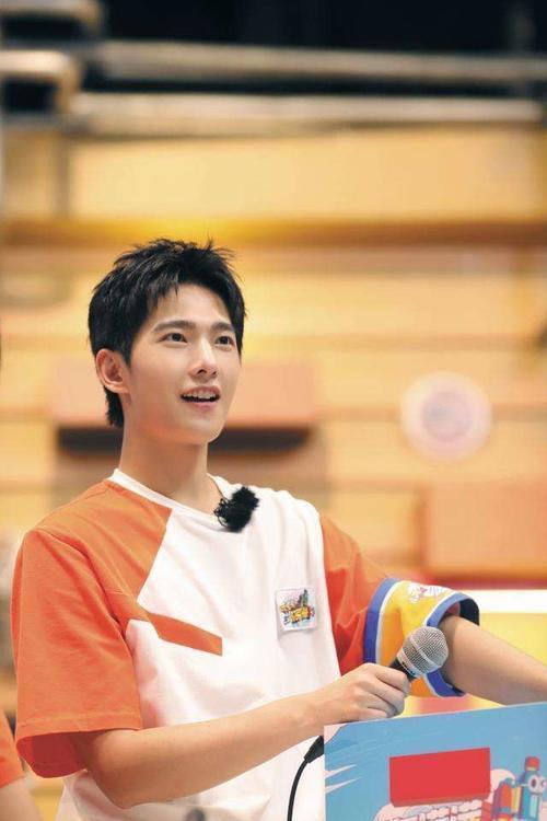 哥队|《元气哥哥》第7期经典画面,杨洋成傻气担当,黄明昊化身乞丐?