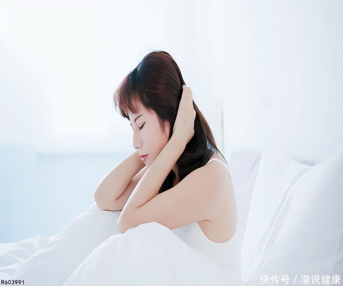 大脑检查自己是否死亡的机能(大脑检测机体是否死亡？正睡觉时一激灵，实则是这3点的“惹祸”)