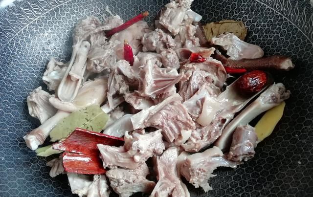 靠边站|立秋后，猪肉羊肉都靠边站，秋天最该吃这肉，滋补开胃降秋燥