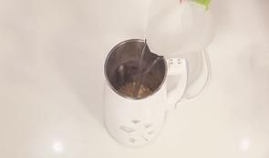  倒入|【白露豆浆】一天一碗白露豆浆，健脾益胃不费神。