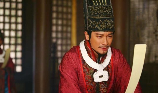 反抗|岳飞被冤杀时,为何10万岳家军无人敢反抗,不是不敢,而是救不了