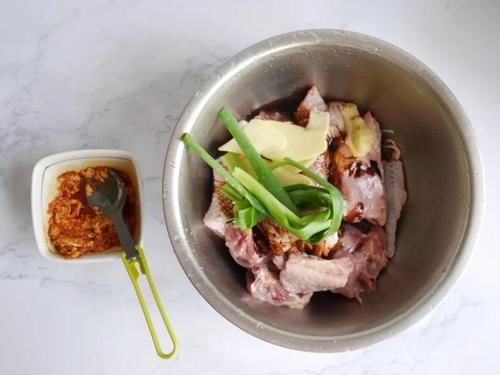  香菇|腌好直接上锅蒸，天热就爱这省心菜！