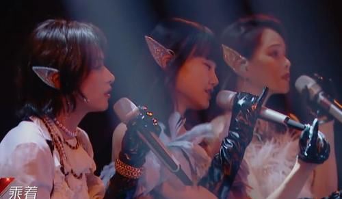  粉丝在投票|《浪姐》李斯丹妮、万茜闹崩了？粉丝掀起战火，万茜粉态度强硬！