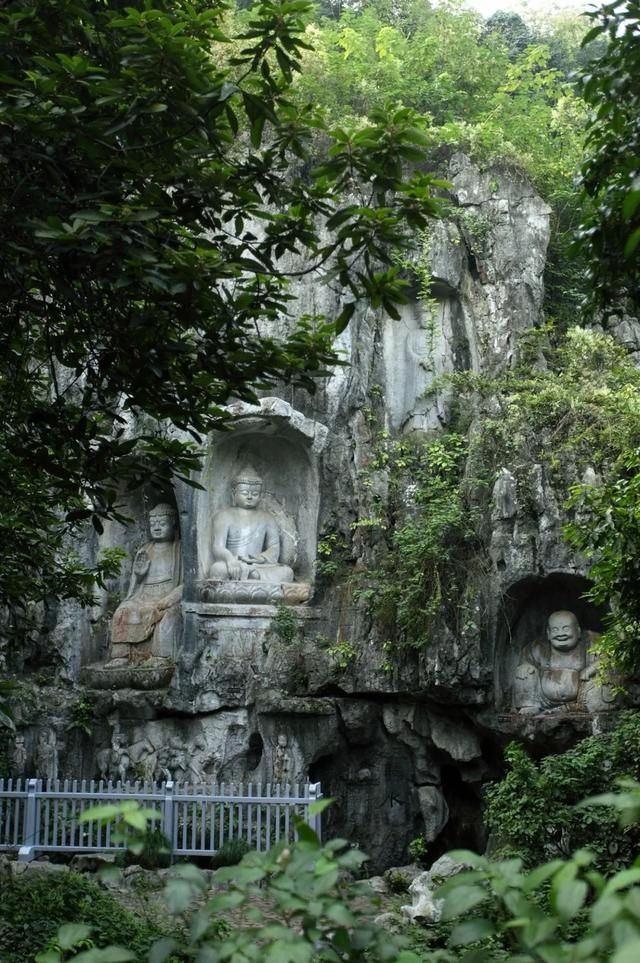  宝石山|0.5个亭子长啥样？这个夏天，西湖边这些地方不去会遗憾！