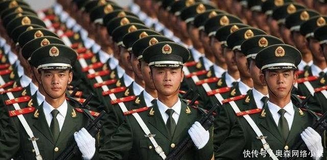有毒|英媒：中国人有毒，连绵羊都不放过，400只绵羊走出军队感觉