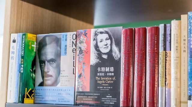  环游|上海夫妻开移动书店，一家五口开书车环游中国，58天跑9千公里