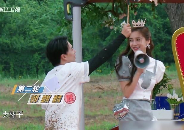  跑男|《奔跑吧》蔡徐坤演技太尬，杨颖表示看不懂，李晨帮忙圆场！