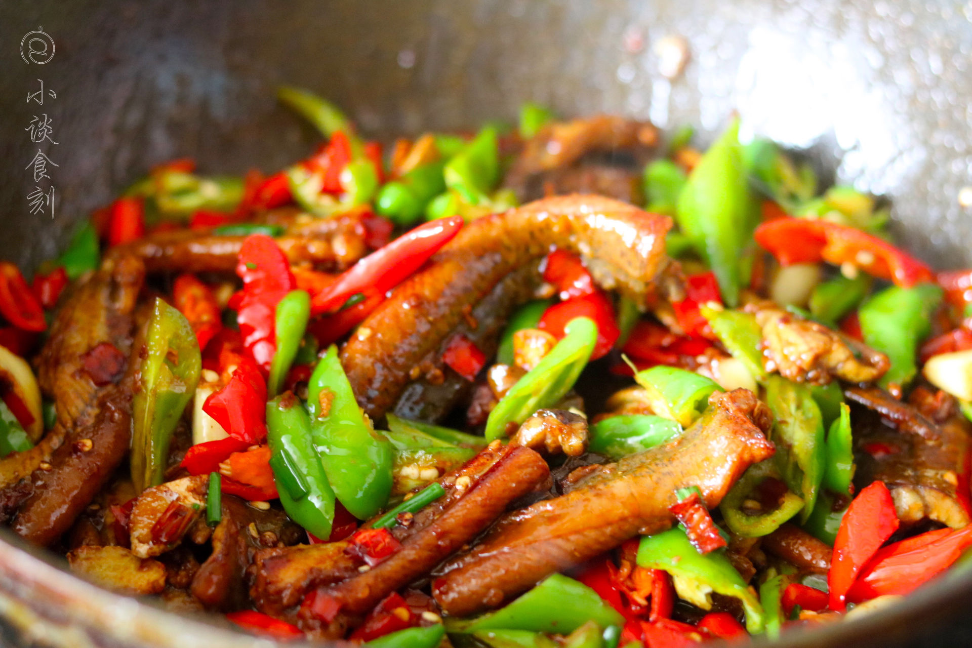 鳝鱼|入秋后，少吃猪肉多吃它，价格比猪肉低了1倍，吃起来还特下饭