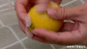 清新|【宁宁姐私房菜】躲在柠檬里的小蛋糕,清甜不腻,夏日清新第一名!