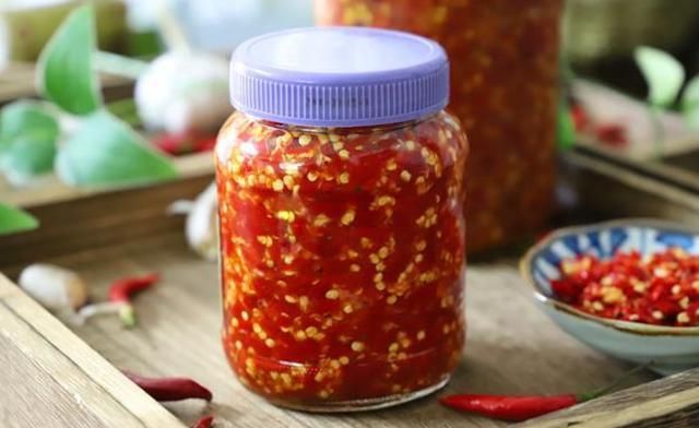  剁椒|剁辣椒学我这样做，配方比例全都告诉你，香辣美味，放许久都不坏