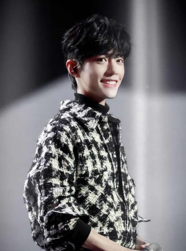  排行|恭喜肖战获蝉联明星权力榜13连冠！多项指数排行第一，未来可期