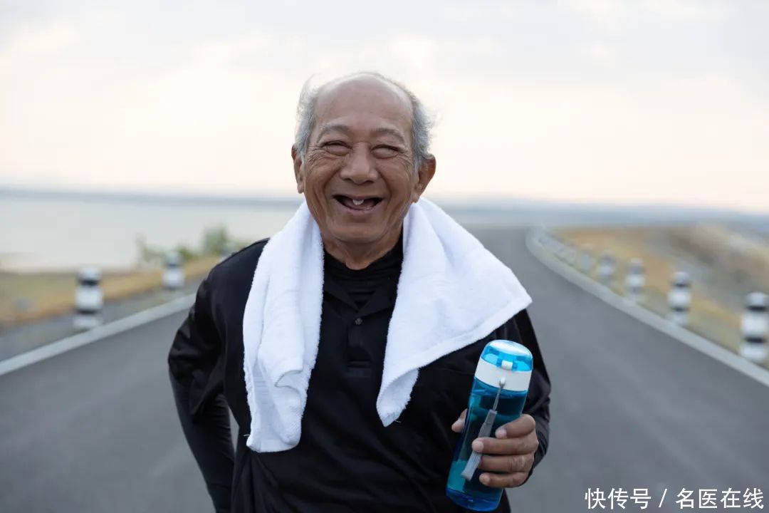 科学界公认的长寿的3个特征(国际公认的7个长寿特征，有4个就很了不起，你中了几个？)