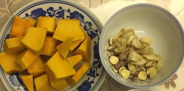 莲子|秋天进补要多吃这种瓜,1元1斤特便宜,熬汤做饼吃法多,去燥养颜