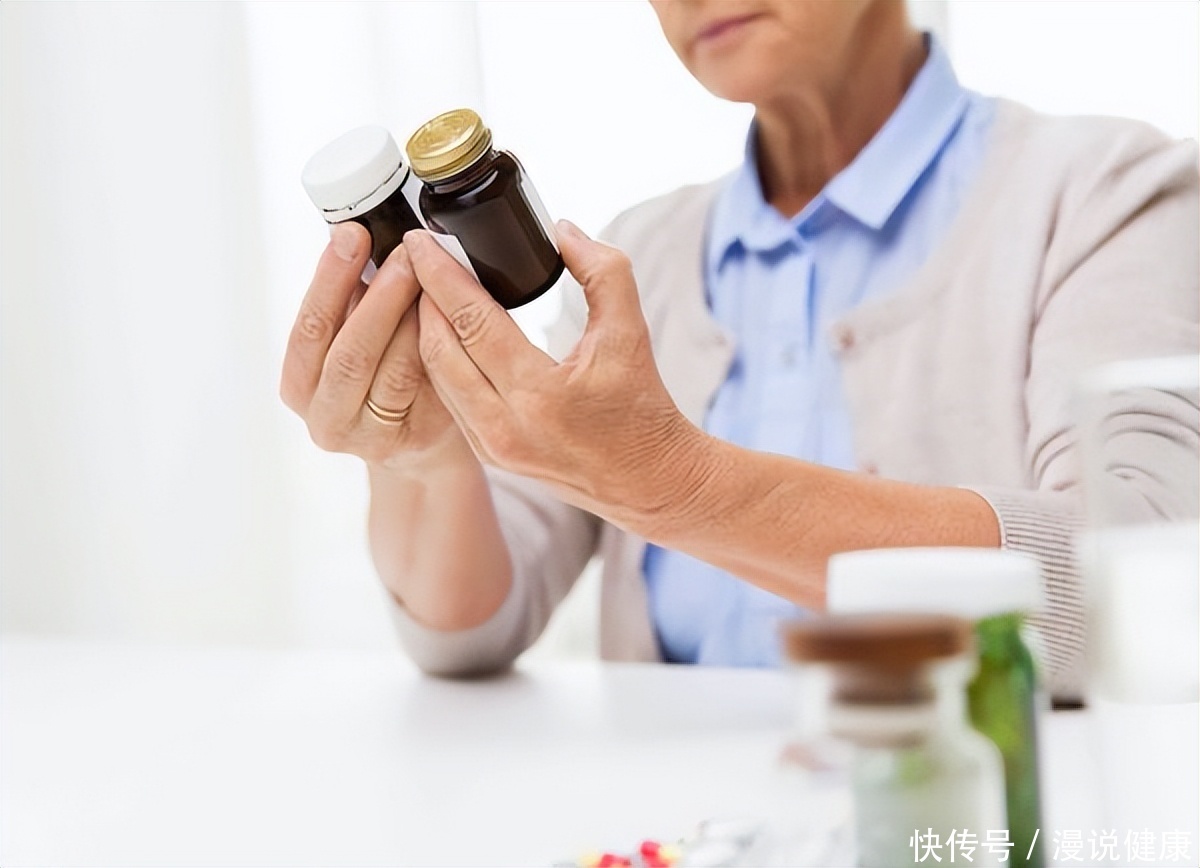 吃几天二甲双胍才有效降糖(降糖之王？服用二甲双胍，若忽视这5个细节，小心让身体白白受罪)