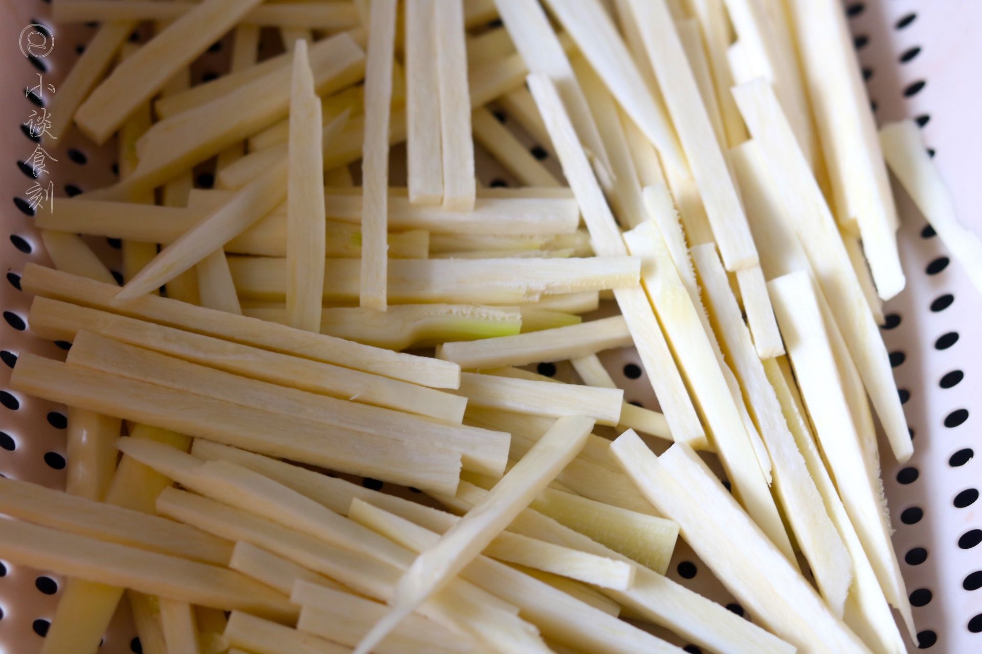 新鲜|田里掰来的蔬菜，6元一斤新鲜美味，秋天正当季，再不吃就下市了