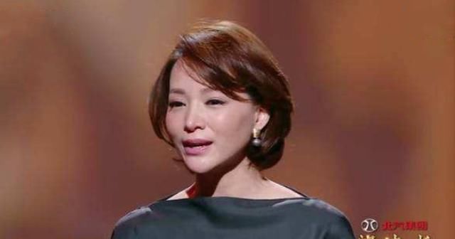  大旗|央视新闻频道再添新人，实习历时四年，能否扛起“女主播”大旗？