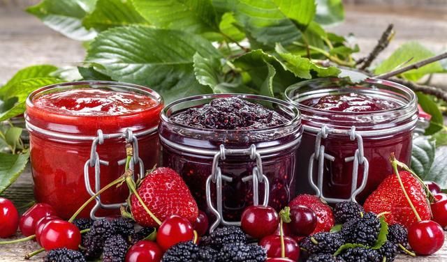  酸甜|在炎热的三伏天里，吃点自制的桑葚果酱，酸甜可口又能提高食欲