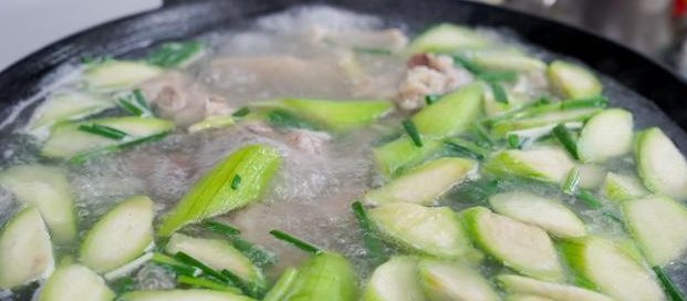  营养|夏天要多喝这道汤，营养解馋，我家一周喝3次，太香了