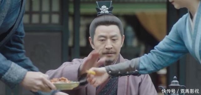 不打不相识|郭晓峰《锦衣之下》:今夏与陆绎这对欢喜冤家,不打不相识