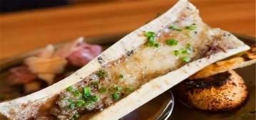 网红|碾压烤鸡翅,赶走小龙虾,过去无人问津的它,如今是烧烤摊的网红