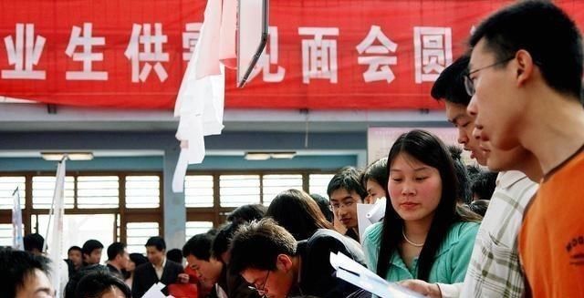 二本|读二本院校, 选大学还是专业, 文理考生有点不同