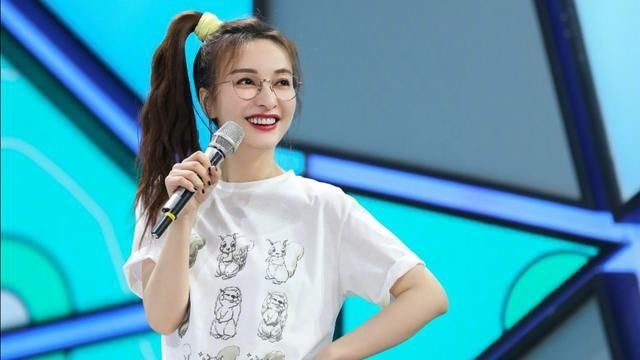 打回|吴昕在浪姐中逆袭,重回主持界却打回原形,本质还是业务能力欠缺