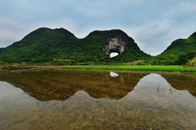 冲出|湖南一村子因暴雨冲出诡异石像，专家闻讯赶来：又一世界奇迹