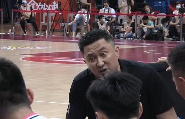 翟晓川|预热京粤大战！翟晓川宣战亮出态度，感谢林书豪，已找到克敌之道