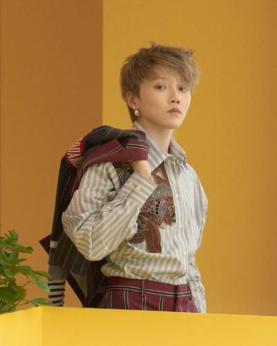  许佳琪|新锐艺人热度榜更新，刘雨昕第2，许佳琪第5，虞书欣名次属实没想到