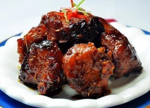 江南|“苏式熏鱼,”地道的江南传统名肴,做法技巧全在这