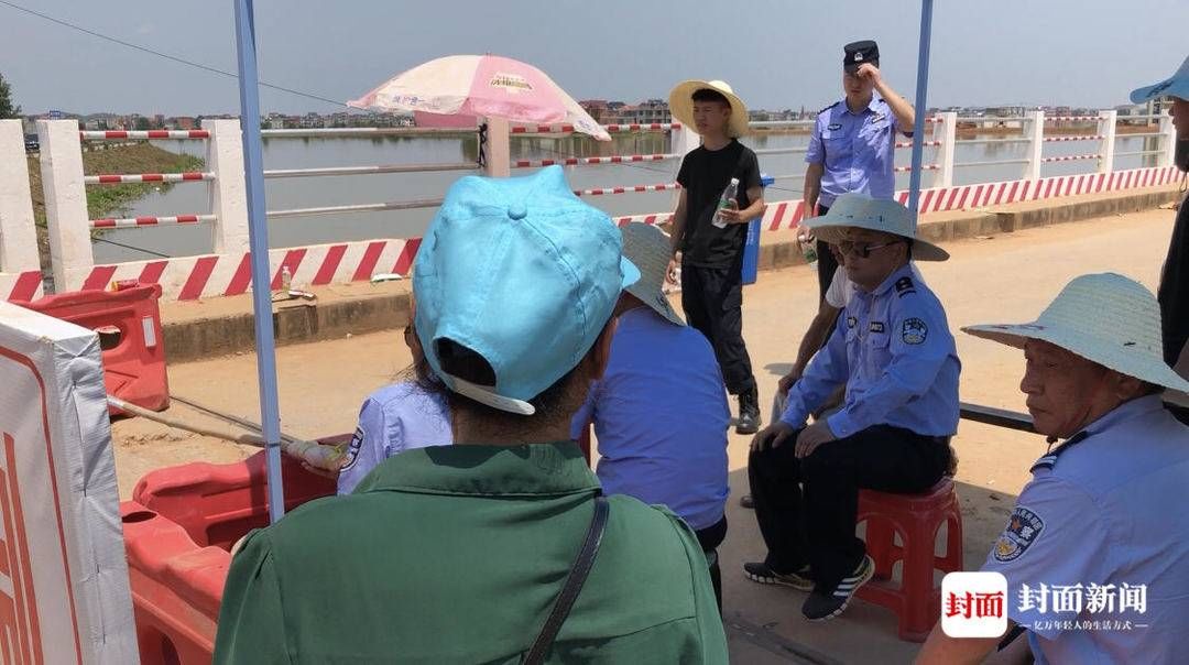  溃堤|鄱阳湖溃堤170米一家7口连夜撤离村民：打锣声响起来就知道没有“如果”了