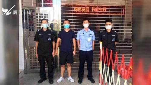  擅自拉动|飞机刚到厦门，这名大学生就被拘留！全因“手欠”……