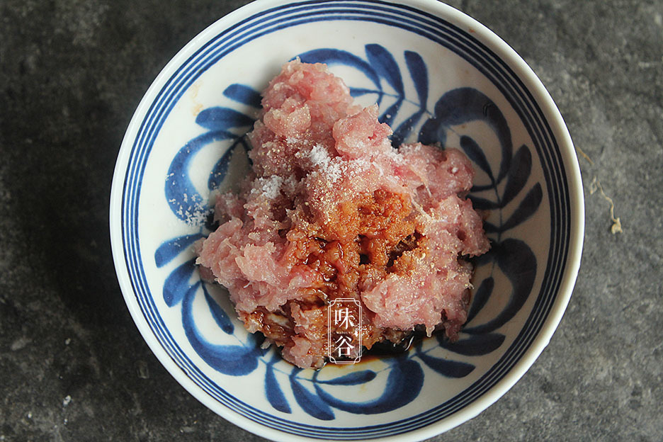 大厨|做茄子豆角时,直接过油就错了,大厨教您一招,茄子不黑不油腻