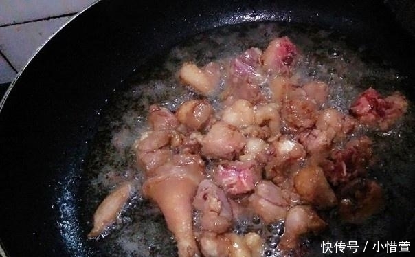  鸭子|夏天吃肉就吃“它”，比牛肉便宜，比猪肉好吃，焖一焖香到舔盘子