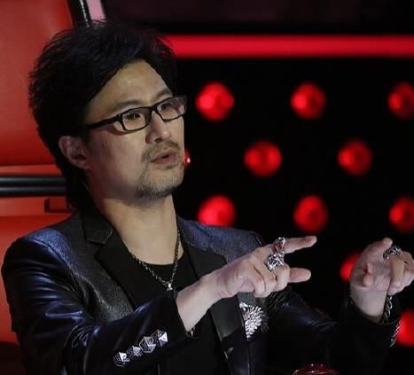  选秀节目|5年前惨被汪峰淘汰，现在却和他同坐导师椅，真的是实力“打脸”汪峰