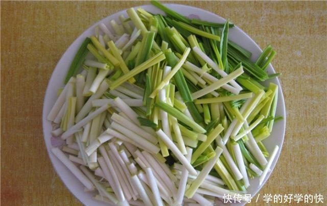 去除鱿鱼|酱爆鱿鱼,比铁板鱿鱼还好吃,自己在家做健康卫生