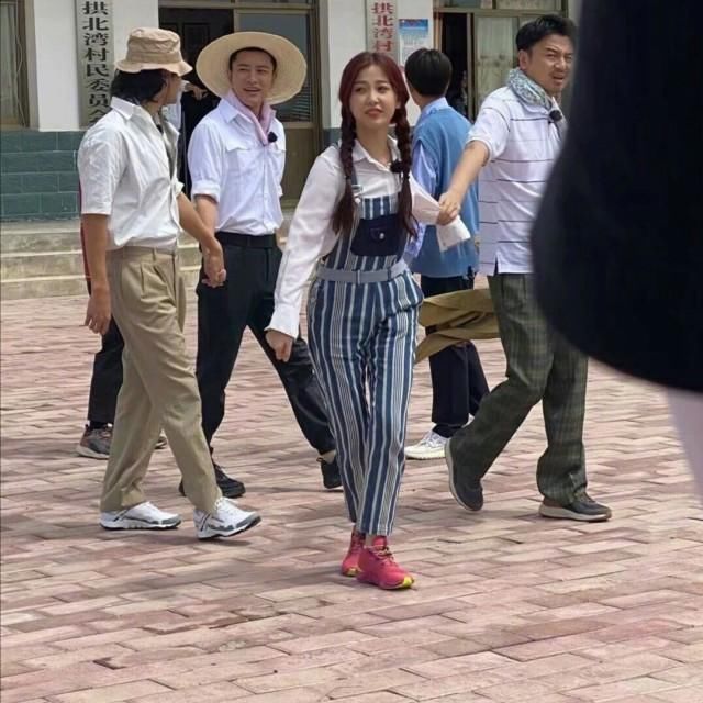 引吐|2新晋女团首张EP评分出炉，硬糖少女获7.8分，THE9却引吐槽