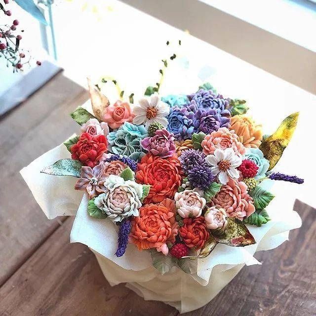 包袱蛋糕|脑洞太大韩国小姐姐晒神秘蛋糕,引百万粉丝每天催更太美了,每一张都让我流口水…