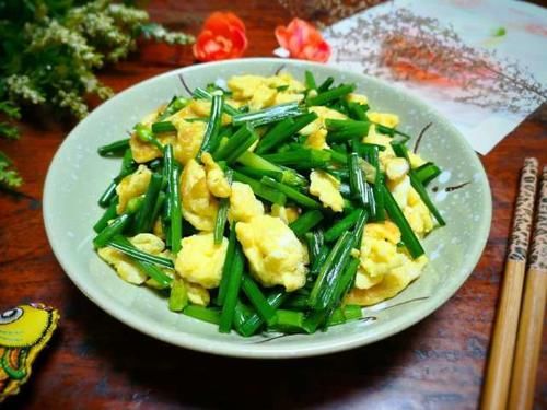  不该|夏天最不该吃韭菜，而是它，清脆鲜嫩，好吃不贵，和鸡蛋是绝搭！