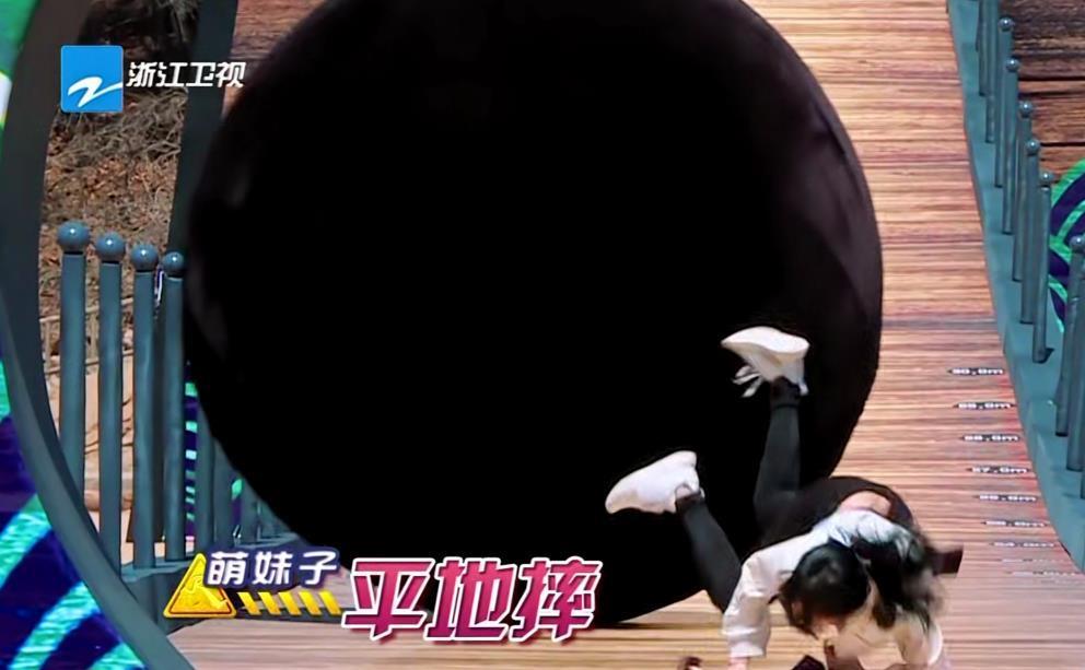 指责|同样是生理期录跑男,程潇被夸敬业,baby却被指责玩不起