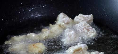  不腻|教你鸡胸肉最香的做法，外皮酥脆，肉嫩不柴，怎么吃都吃不腻