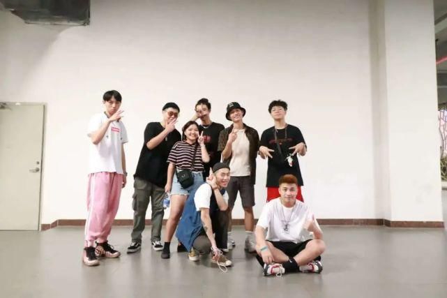  首秀|《中国新说唱》厂牌公演首秀超燃！各位学生哥点先可以好似佢哋咁有型？